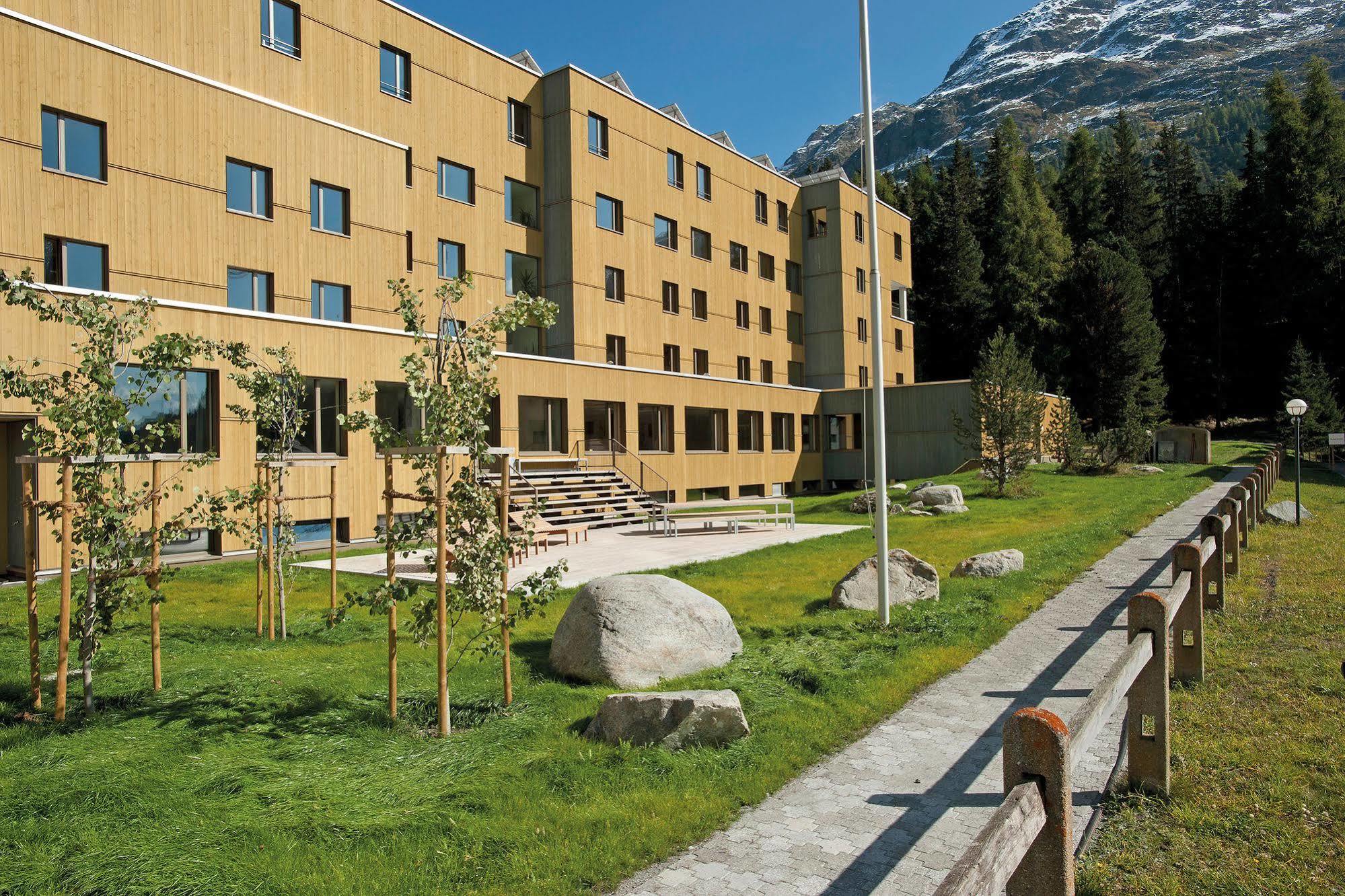 St. Moritz Youth Hostel Dış mekan fotoğraf